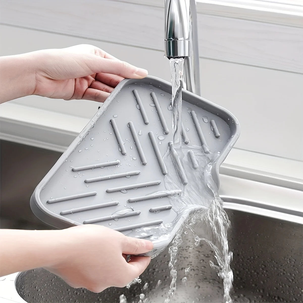 {{Porte-savon & porte-éponge en silicone}} – Produit tendance La Petite Trend.